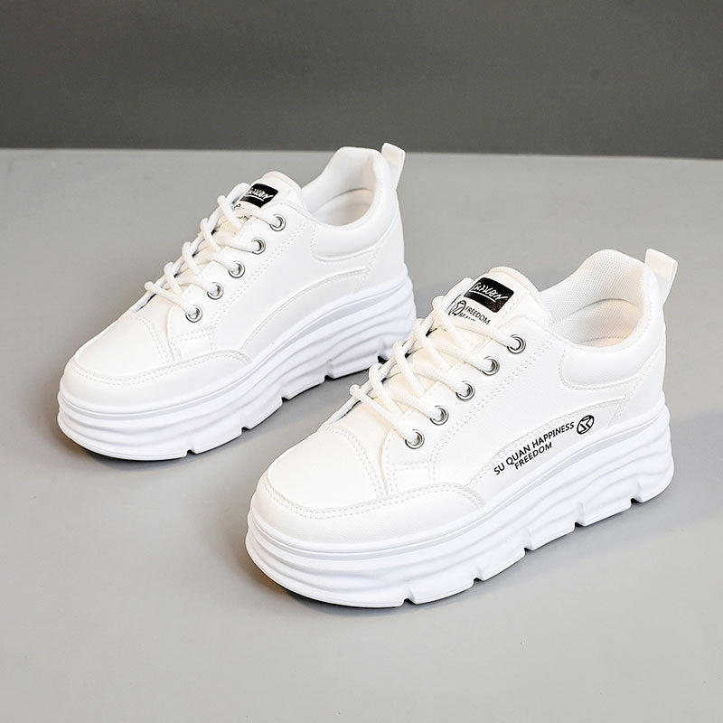 Damen modische Plateausneaker mit verstärktem Sohlenprofil und atmungsaktiver Oberflächenstruktur EB
