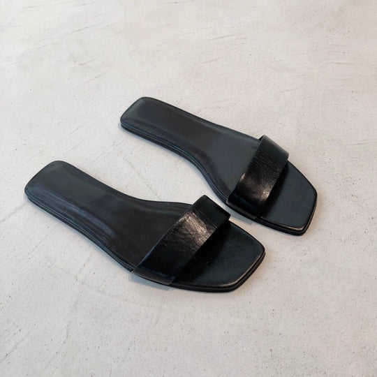 Damen Flache Sandalen mit geschwungenem Riemendesign und rutschfester Sohle EB