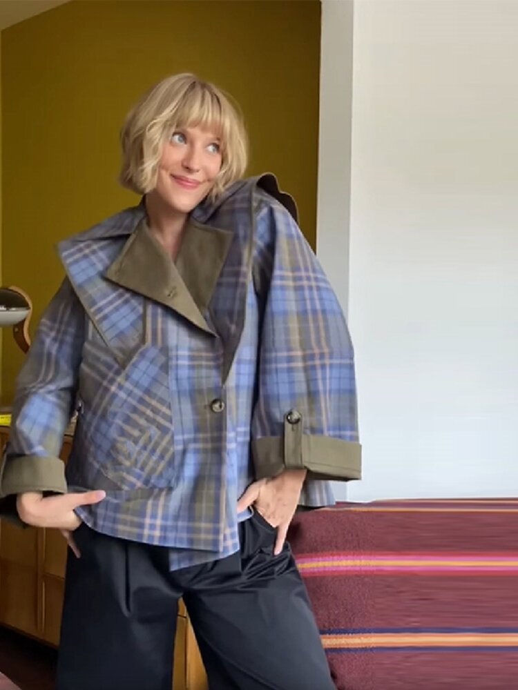 Damen Karierte Überjacke mit weitem Schnitt und klassischen Reverskragen EB