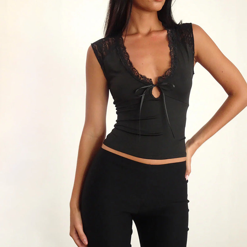 Damen Top mit Spitzenbesatz und raffiniertem Bindedetail EB