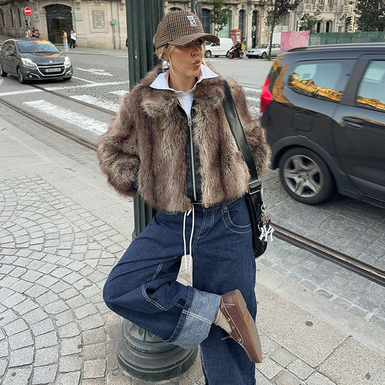 Damen Kunstpelzjacke im modernen Cropped-Stil EB