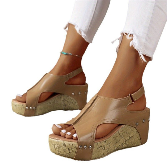 Damen Wedge-Sandaletten mit modernem Cut-Out Design und elastischem Riemen EB