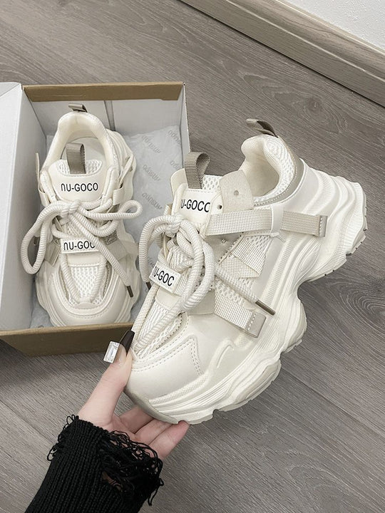 Damen Sportliche Chunky Sneakers mit atmungsaktiver Mesh-Oberfläche und innovativem Schnürsystem EB