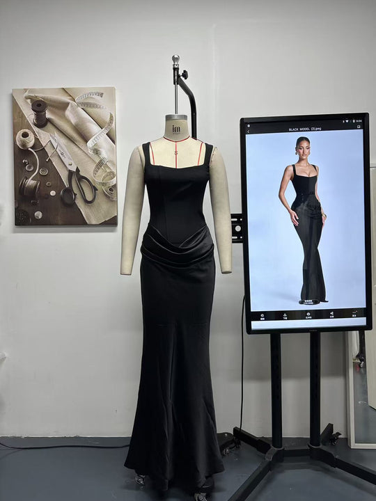 Damen Fließendes Maxi-Kleid mit asymmetrischem Schnitt und raffiniertem Drapé EB