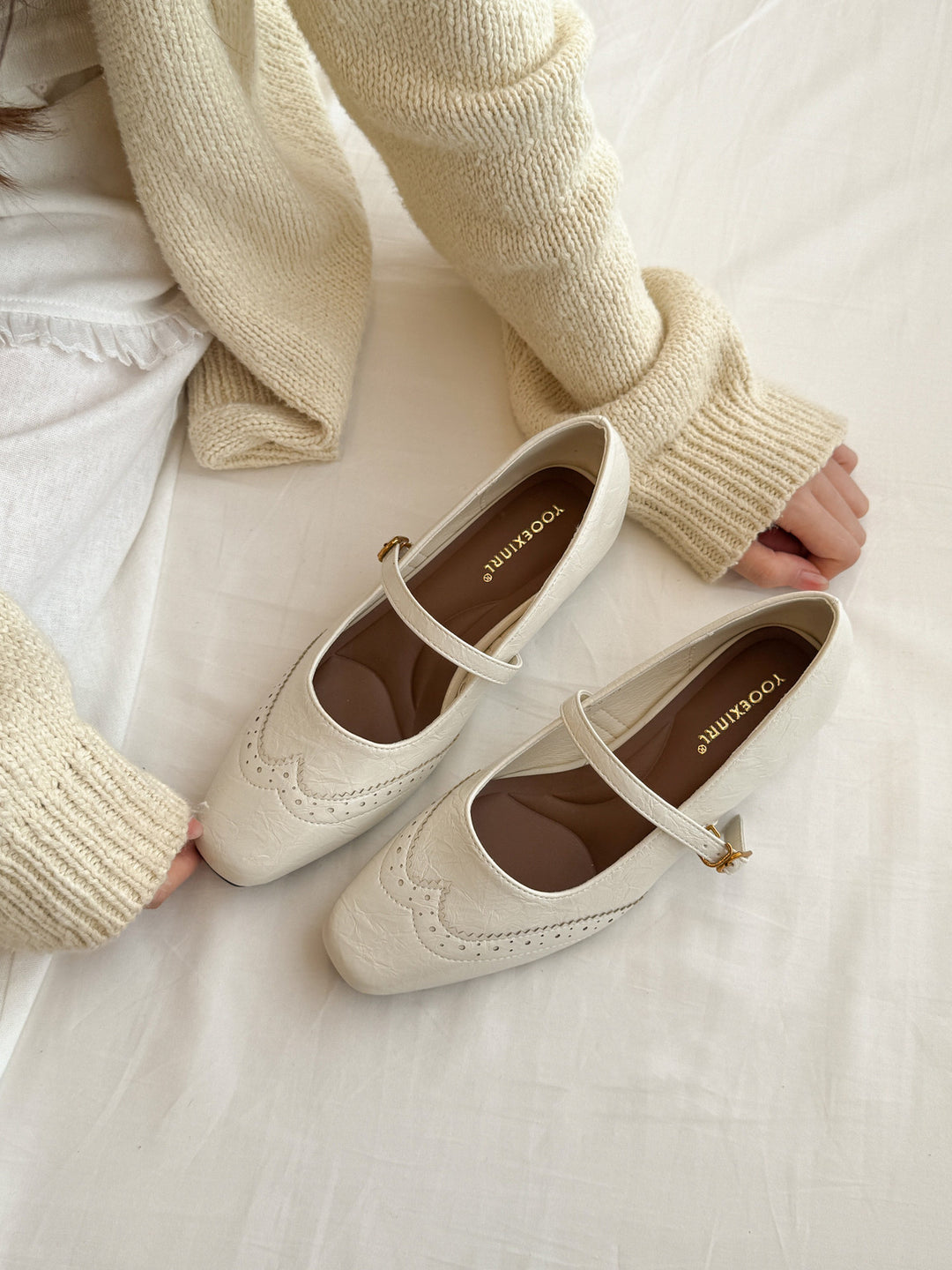 Damen Mary Jane Ballerinas mit elegantem Riemchen und verspieltem Detail EB
