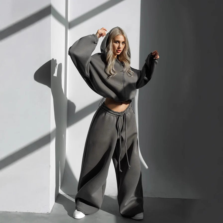 Damen gekürztes Scuba-Hoodie mit oversized Kapuze und elastischer High‑Waist Jogginghose Eichborn Berlin