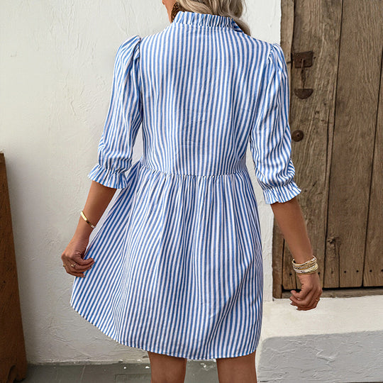 Damen Gestreiftes Leinen-Kurzkleid mit Rüschendetail EB