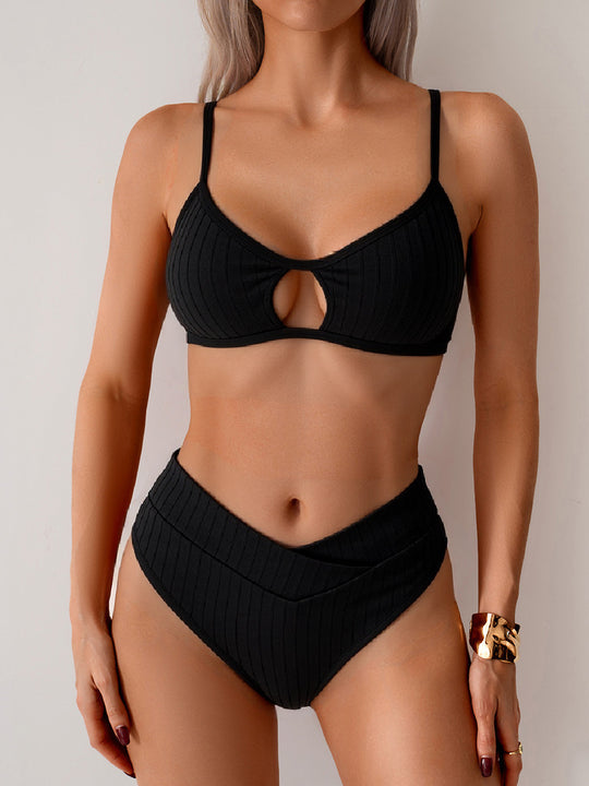 Damen Hochgeschnittener Bikini mit modischem Schlüssel-Ausschnitt EB