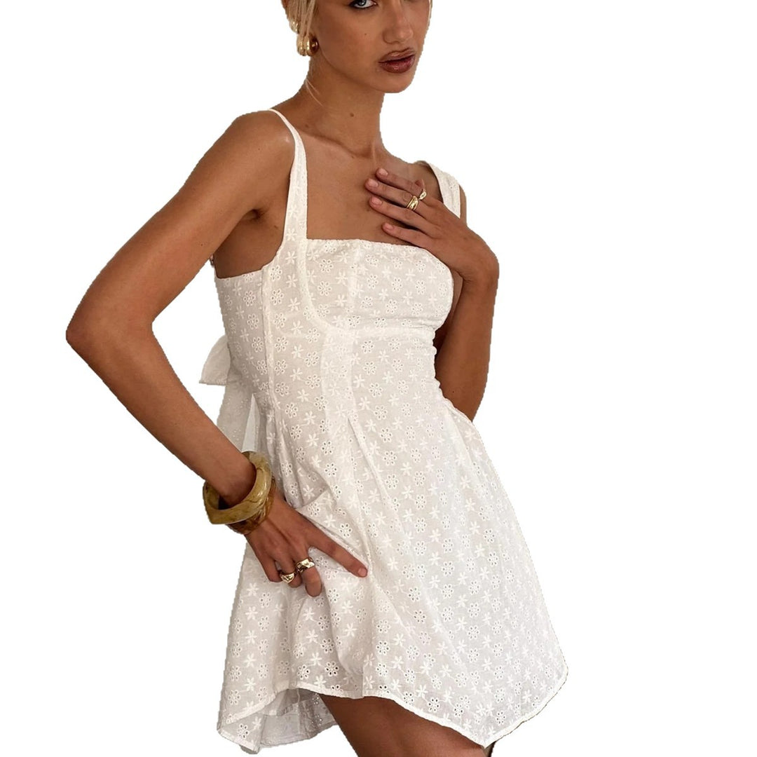 Damen Sommerliches Minikleid mit zauberhaftem Blütenmuster und verstellbaren Trägern EB