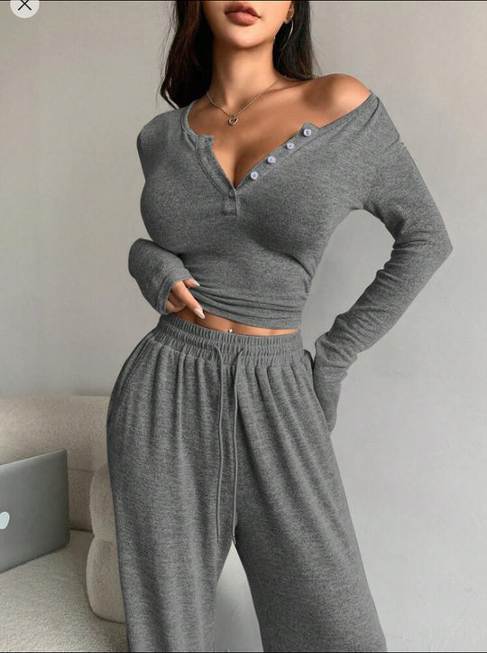 Damen Set aus lässigem Langarmoberteil und bequemen Palazzohose EB