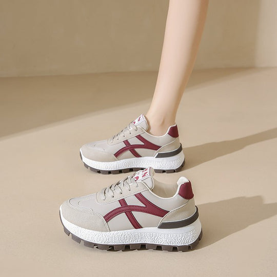 Damen Sportliche Sneakers mit robustem Sohlenprofil und dämpfender Technologie EB