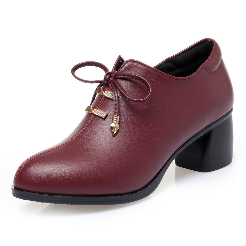 Damen Elegante Schnürstiefeletten mit dekorativen Schmuckdetails und komfortablem Blockabsatz EB