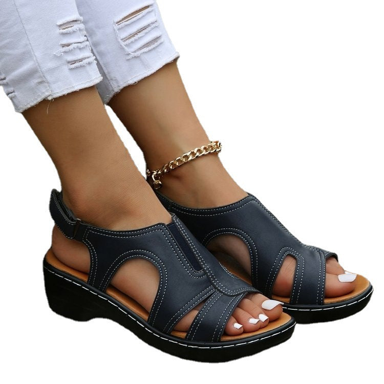 Damen lässige Leder-Sandalen mit verstellbarem Riemen und anatomischem Fußbett EB