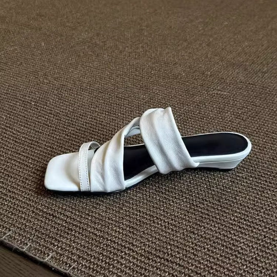 Damen modische Riemchen-Sandalen mit bequemer Fußbettgestaltung EB