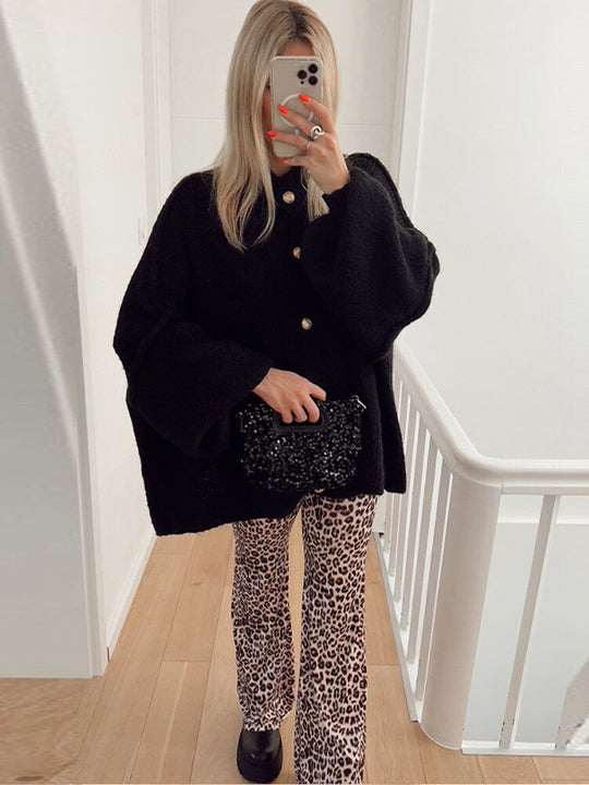 Damen Strickjacke mit oversized Schnitt und eleganten Knopfdetails EB