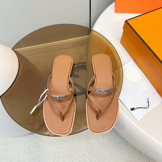 Damen Zehentrenner-Sandalen mit elegantem Riemendesign und modischer Schnalle EB