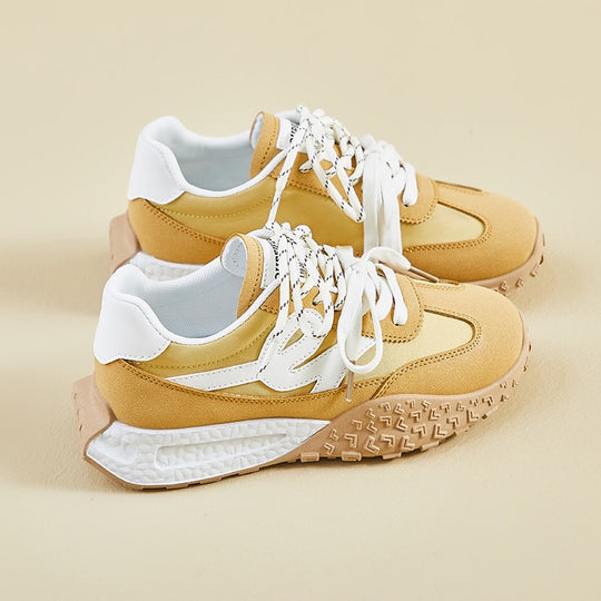 Damen Sportliche Sneakers mit modernem Design und robustem Profil EB