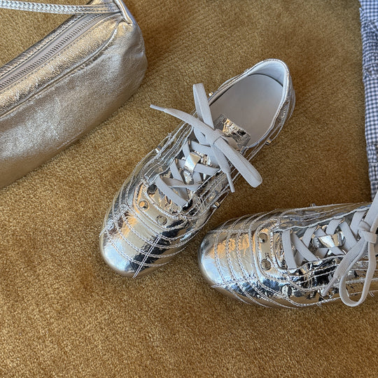 Damen Sportliche Sneaker mit glänzendem Obermaterial und atmungsaktiver Sohle EB