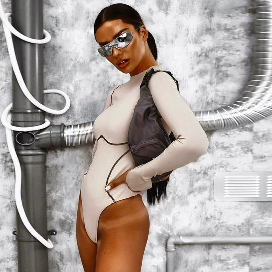 Damen Sportliches Langarmoberteil mit innovativem Schnitt und kontrastierenden Nähten EB