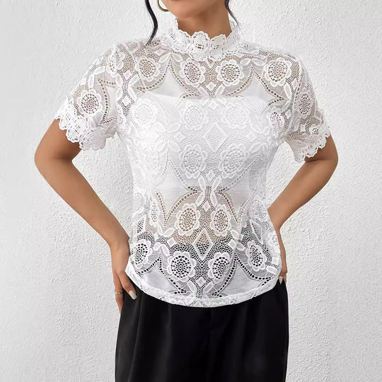 Damen Spitzentop mit Stehkragen und romantischen Details EB