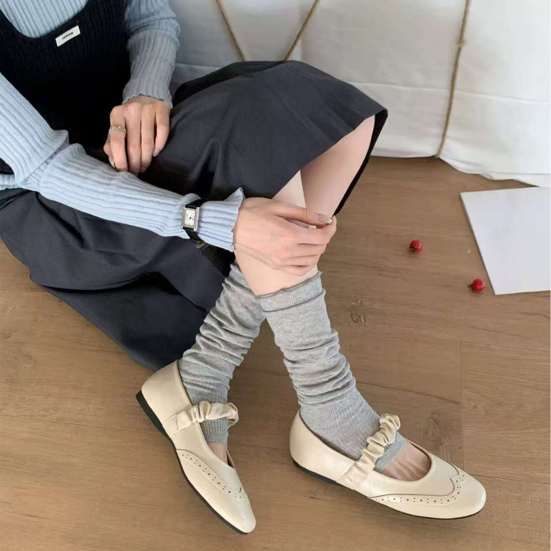 Damen Ballerinas mit elastischem Riemen und dekorativen Details EB