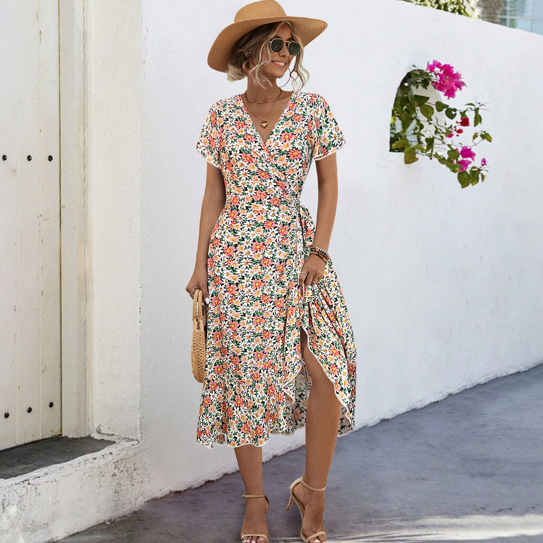 Damen Wickelkleid mit floralen Akzenten und seitlichem Schlitz EB