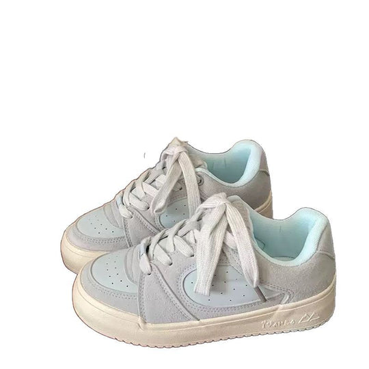 Damen Sneakers im modernen minimalistischen Design mit atmungsaktiven Oberflächen und gepolsterter Innensohle EB