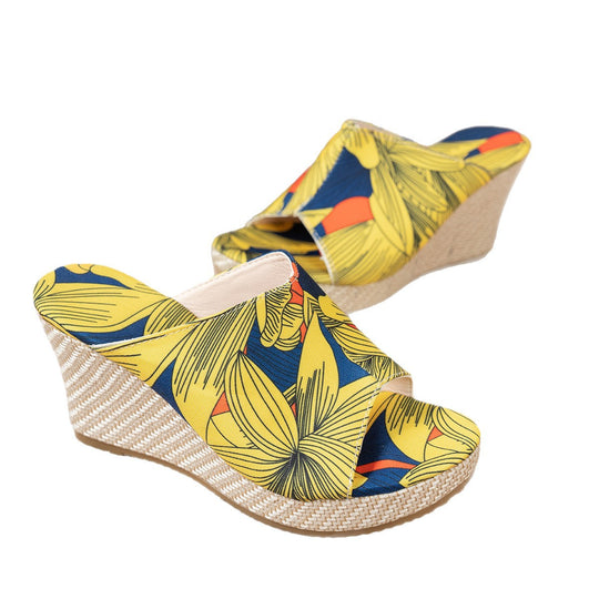 Damen Plateau-Mules mit floralem Design und bequemer Sohle EB