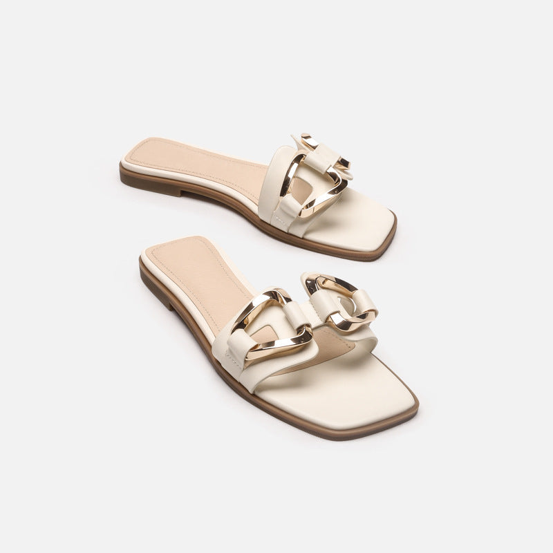 Damen modische Slides mit luxuriösem Riemendesign und eleganten Metallakzenten EB