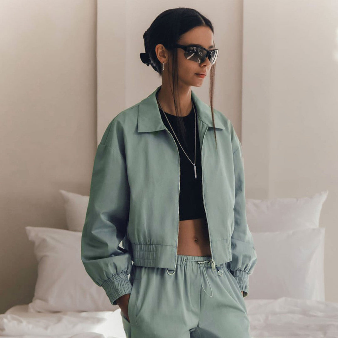 Damen Modischer cropped Windbreaker mit elastischen Bündchen EB