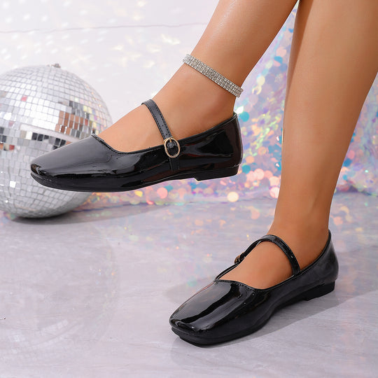 Damen Ballerinas mit elegantem Riemchen und glänzendem Obermaterial EB
