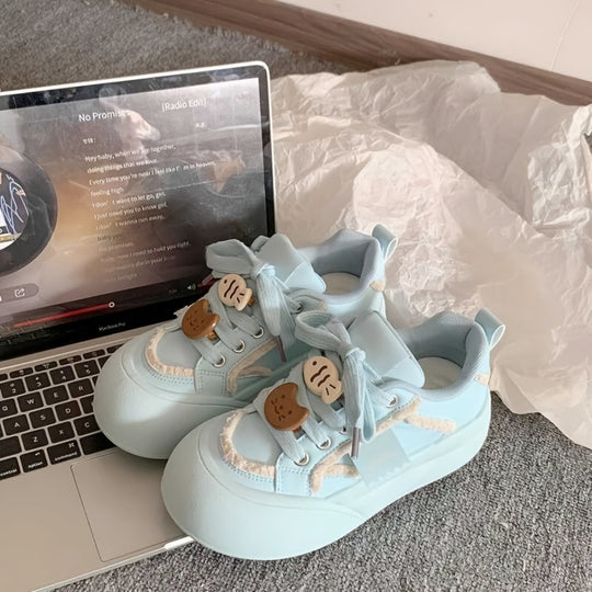 Damen Komfortable Sneakers mit voluminöser Sohle und verspielten Schnürdetails EB