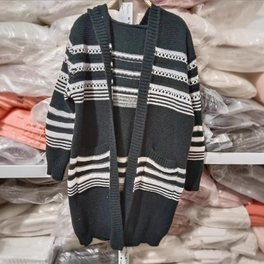 Damen Strickmantel mit Kapuze und modischem Streifenmuster EB