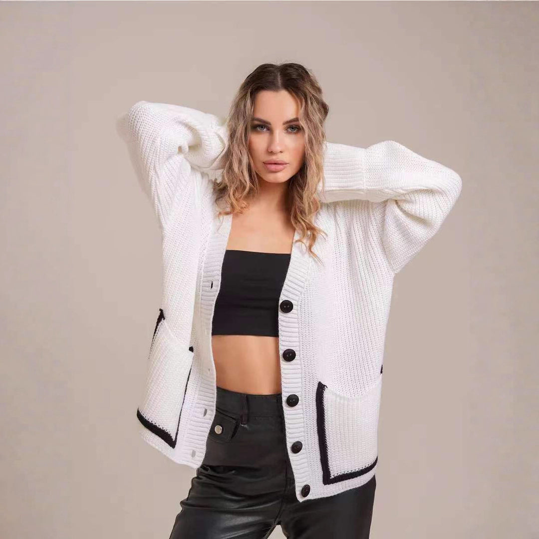 Damen lässiger Strickcardigan mit kontrastierenden Taschen und klassischen Knopfdetail EB