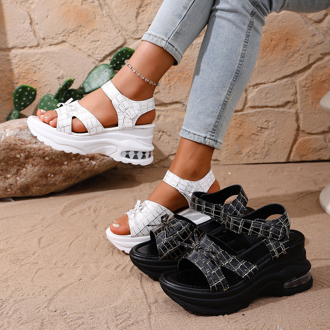 Damen Komfortable Sommerschuhe mit modischem Krokodil-Design und funktionalem Klettverschluss EB
