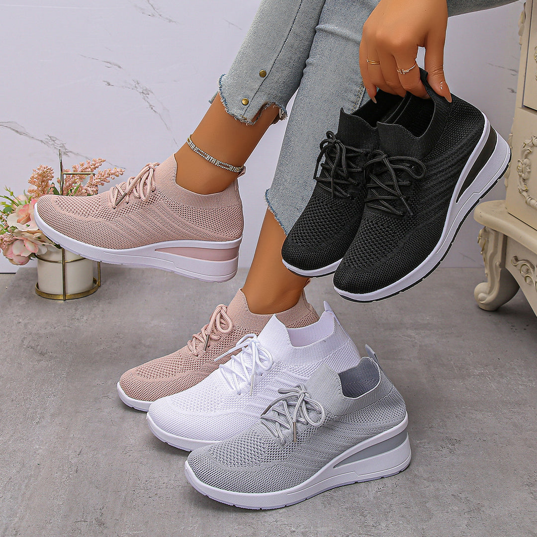 Damen Sportliche Wedge-Sneaker mit atmungsaktivem Mesh-Obermaterial und rutschfester Sohle EB