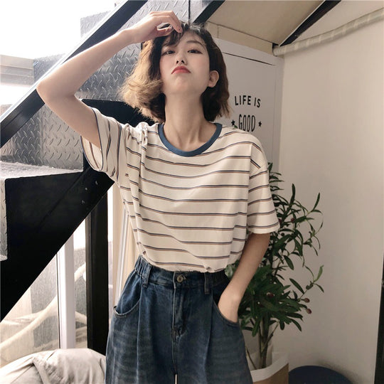 Damen Gestreiftes T-Shirt mit Rundhalsausschnitt und lockerer Passform EB