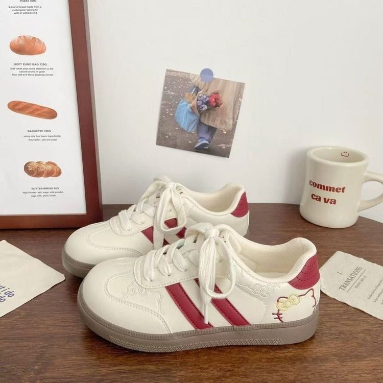 Damen Sneakers im verspielten Hello Kitty Design mit komfortabler Dämpfung EB