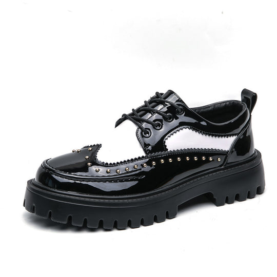 Damen Plateau-Brogue Derby mit markanter Profilsohle und Lacklederoptik EB