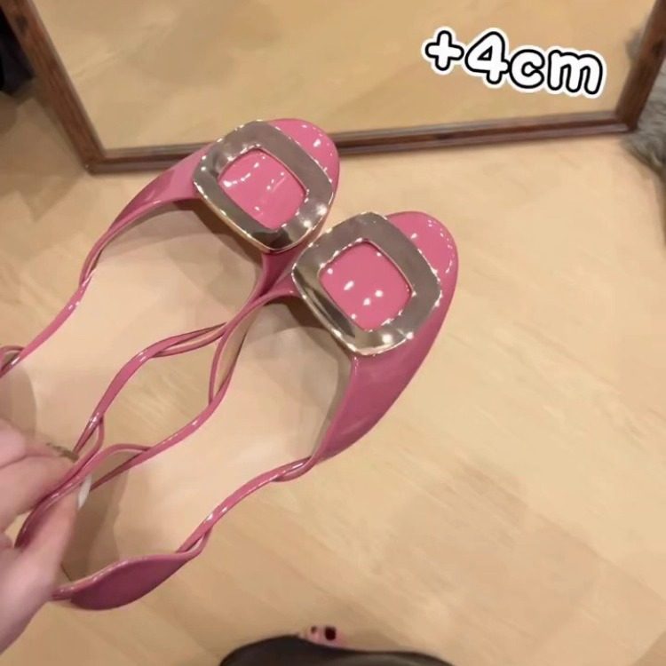 Damen Ballerinas mit elegantem Blockabsatz und modischem Schmuckdetail EB