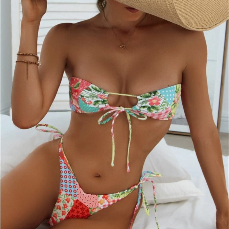 Damen Bandeau-Bikini-Set mit verspieltem Pünktchen-Muster und verstellbaren Bindebändern EB