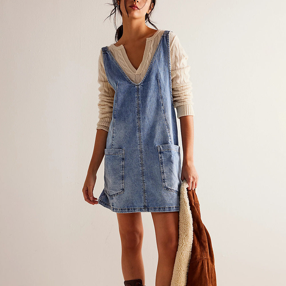 Damen lässiges Freizeitleinenkleid mit tiefem Ausschnitt und großen Taschen EB