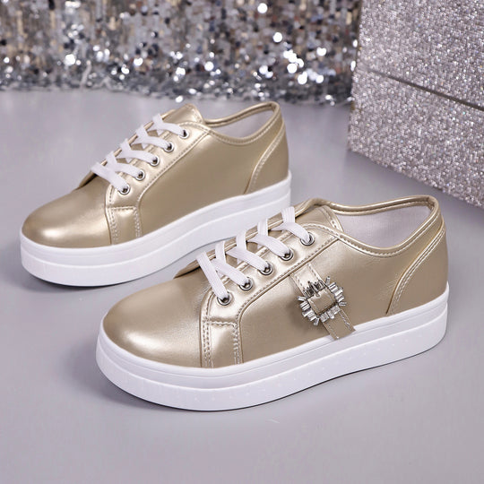 Damen  Plateau-Sneaker mit dekorativer Strass-Brosche und gepolstertem Komfortfußbett EB