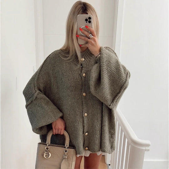 Damen Strickjacke mit oversized Schnitt und eleganten Knopfdetails EB