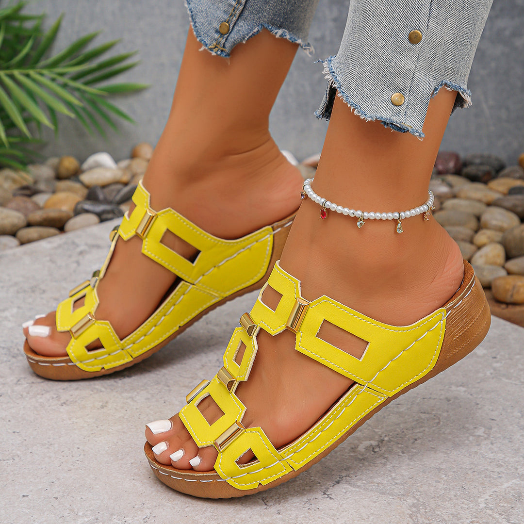Damen Sandalen mit modischen Zierelementen und bequemem Fußbett EB