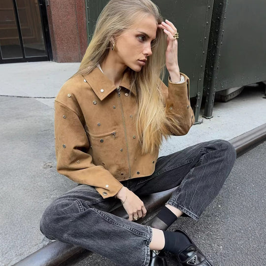 Damen modische kurz geschnittene Jacke mit Nieten EB