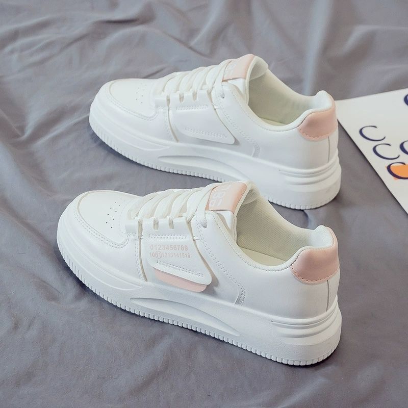 Damen Sportliche Sneakers mit innovativer Dämpfung EB
