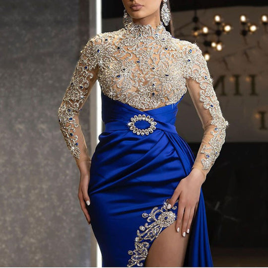 Damen Elegantes Abendkleid mit aufwendigen Spitzenapplikationen und hohem Schlitz EB