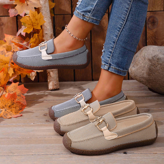 Damen Bequeme Clog-Schuhe mit luftiger Mesh-Oberfläche und modischem Schnallen-Detail EB
