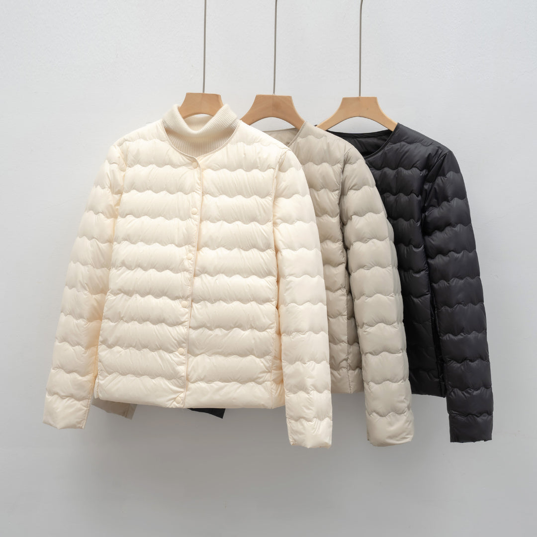 Damen Leichte gesteppte Jacke mit hochgeschlossenem Kragen und elastischen Bündchen EB